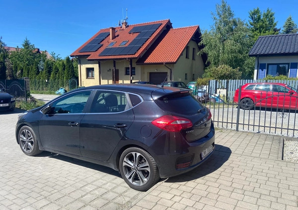 Kia Ceed cena 45900 przebieg: 184200, rok produkcji 2016 z Wrocław małe 191